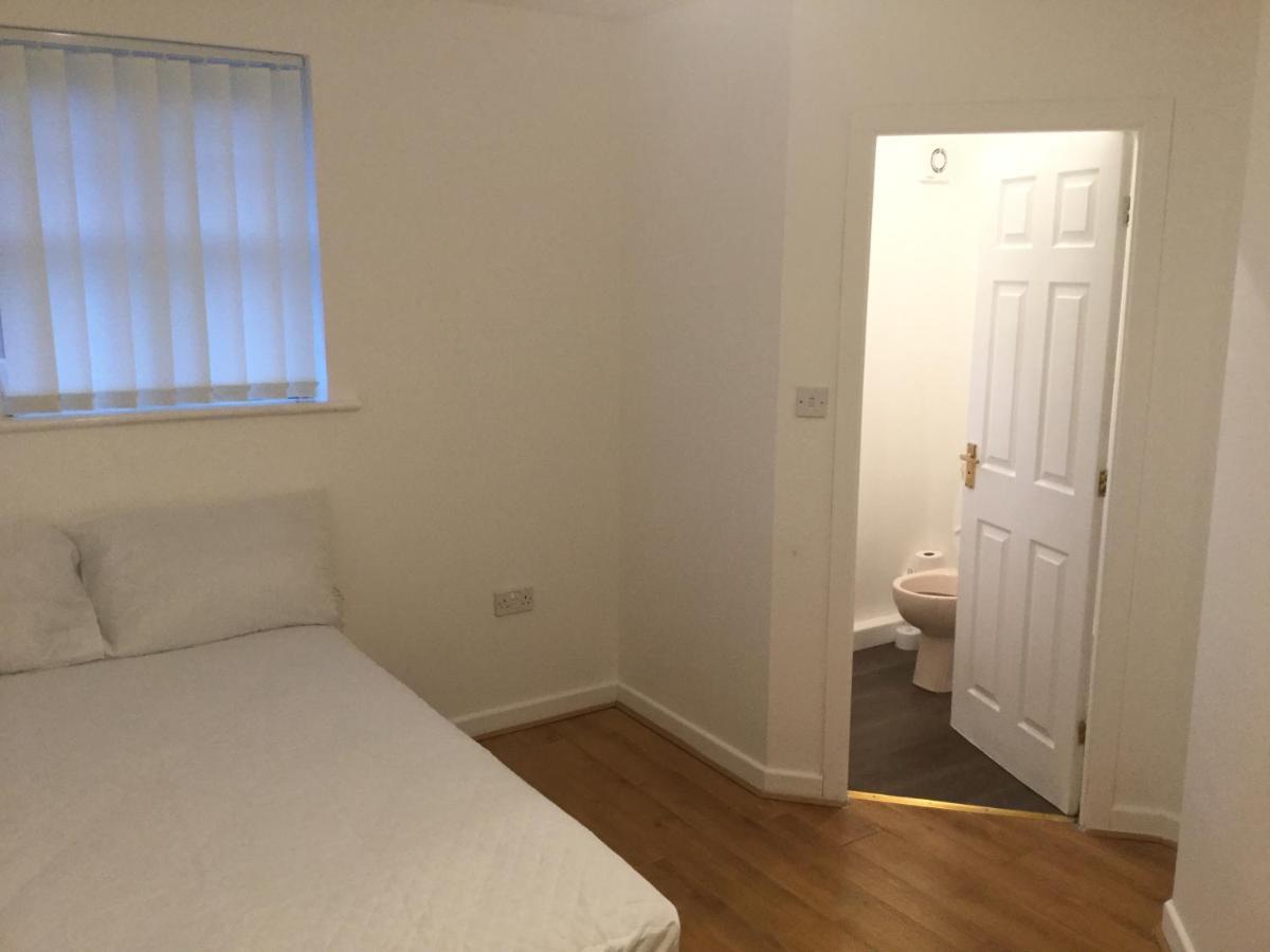 Appartamento Quiet Residential Area Within Easy Reach Of Town Manchester Esterno foto